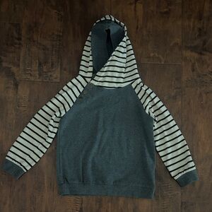 MindyMae Ampersand sweatshirt 🖤🖤